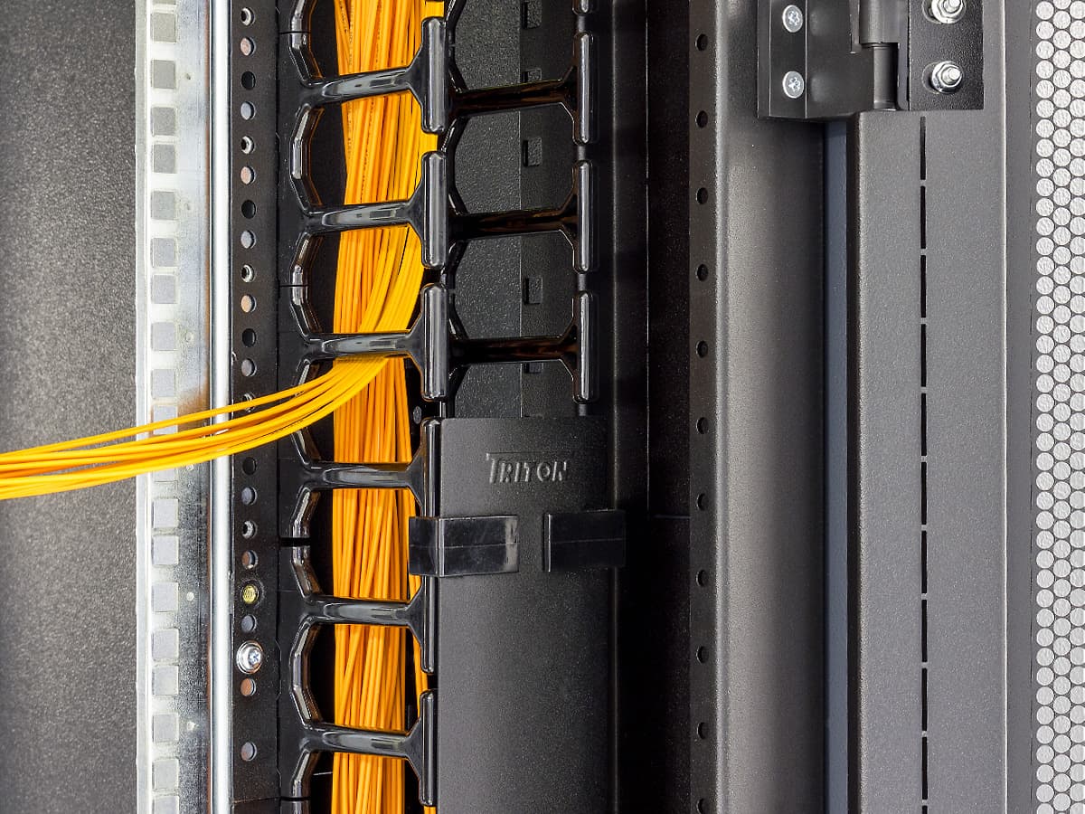 Verticaal kabelmanagement voor racks